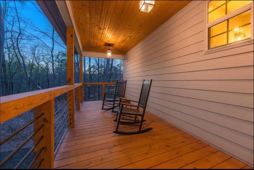 Peaceful Modern Chalet In Ellijay Exterior photo